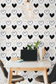 Black, White & Gold Hearts Wallpaper