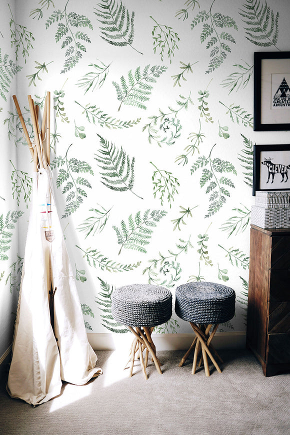 Watercolor Fern Woodland on White Repeat Pattern Wallpaper